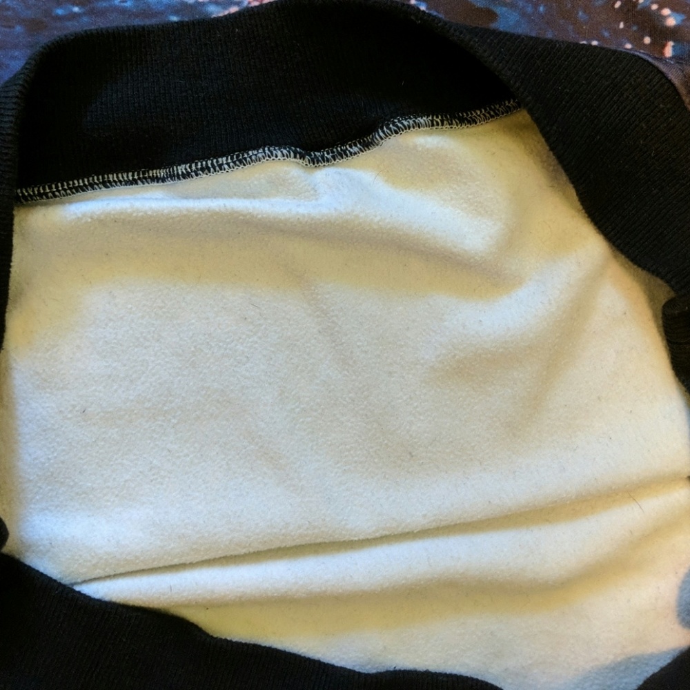 Sweatshirt - Picture 4 of 4